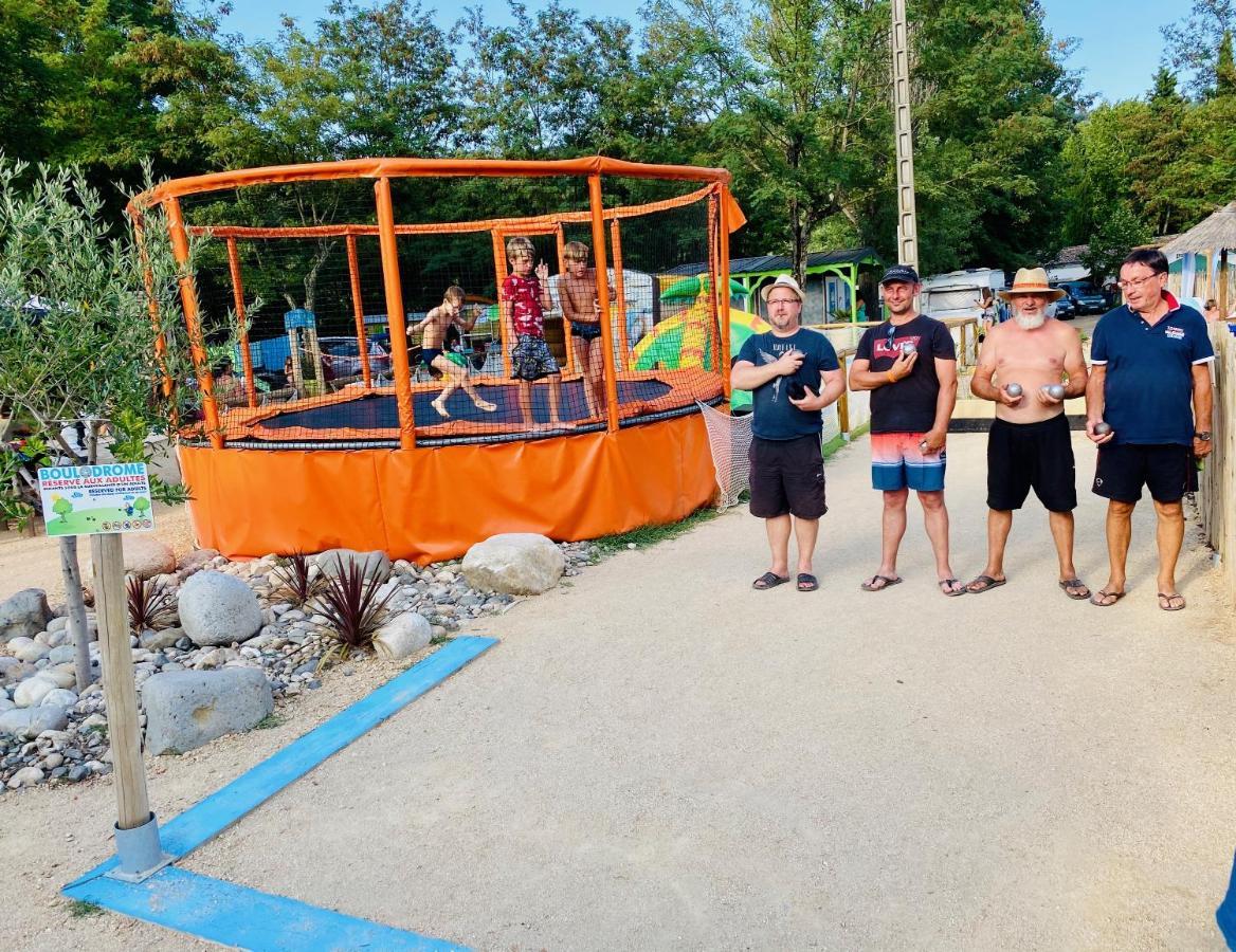 Camping Paradis Family Des Issoux Lalevade-dʼArdèche Exterior foto