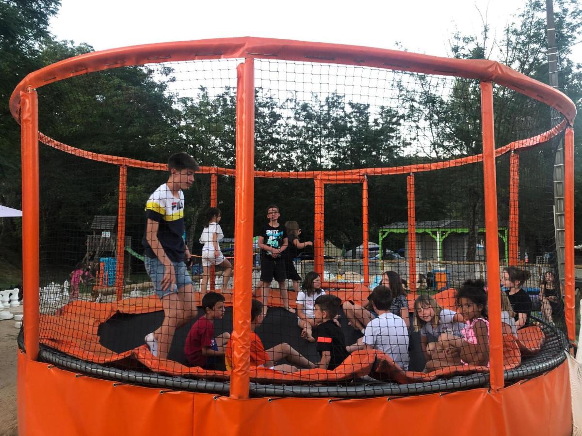 Camping Paradis Family Des Issoux Lalevade-dʼArdèche Exterior foto