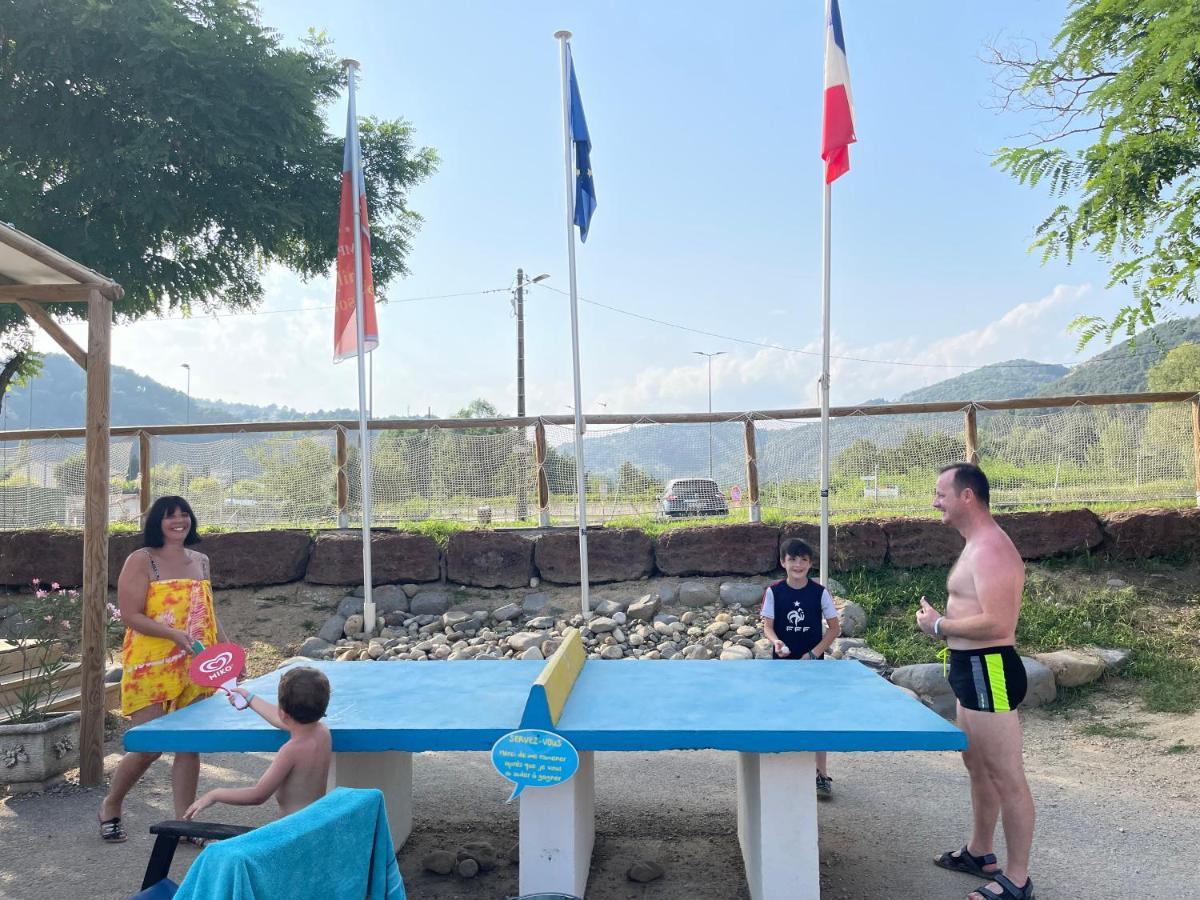Camping Paradis Family Des Issoux Lalevade-dʼArdèche Exterior foto