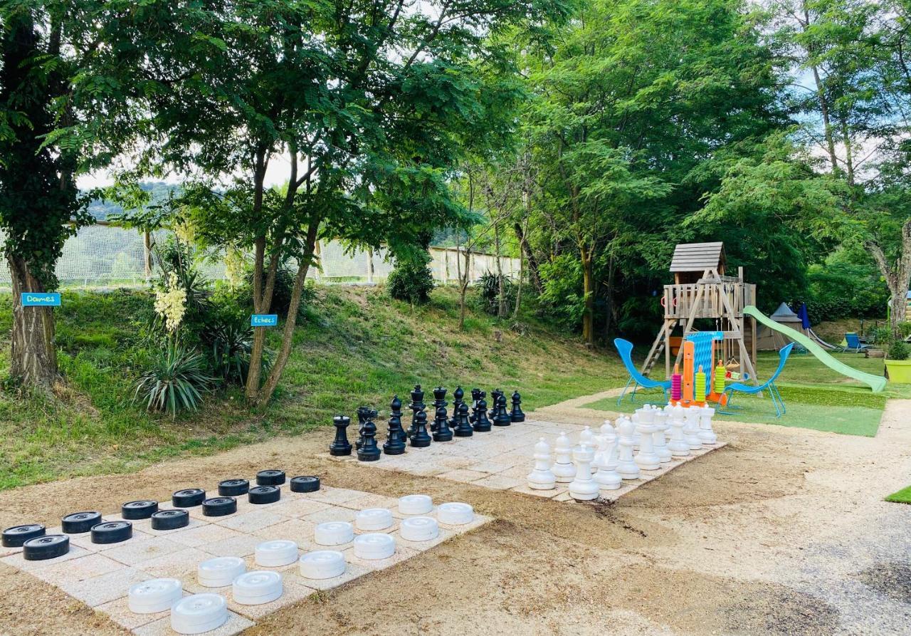 Camping Paradis Family Des Issoux Lalevade-dʼArdèche Exterior foto