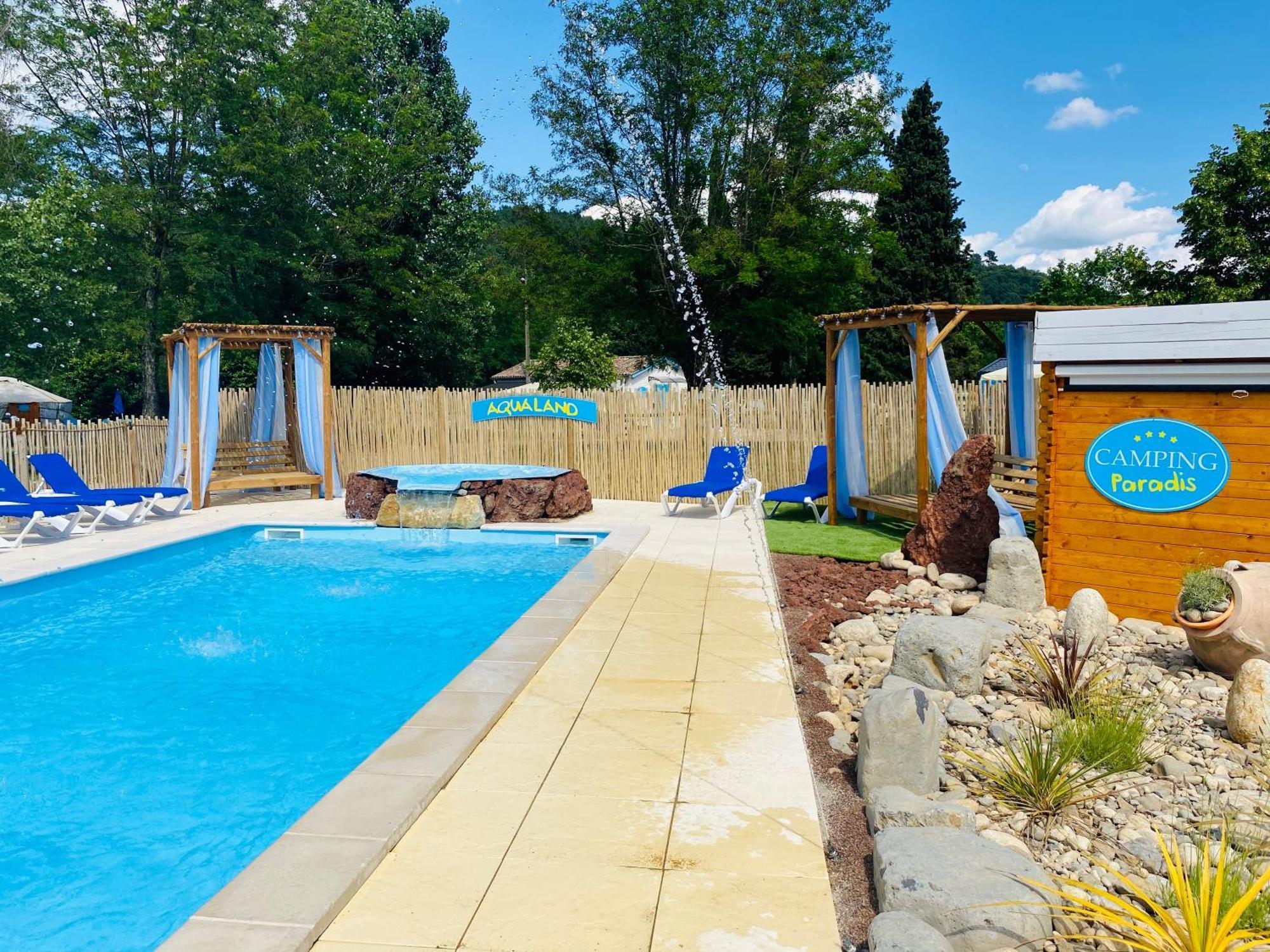 Camping Paradis Family Des Issoux Lalevade-dʼArdèche Exterior foto